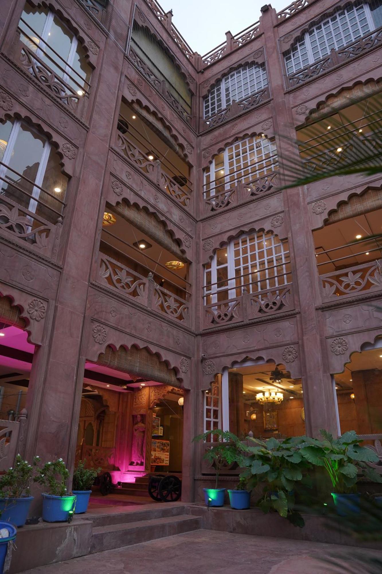Om Heritage Haveli Τζοντχπούρ Εξωτερικό φωτογραφία