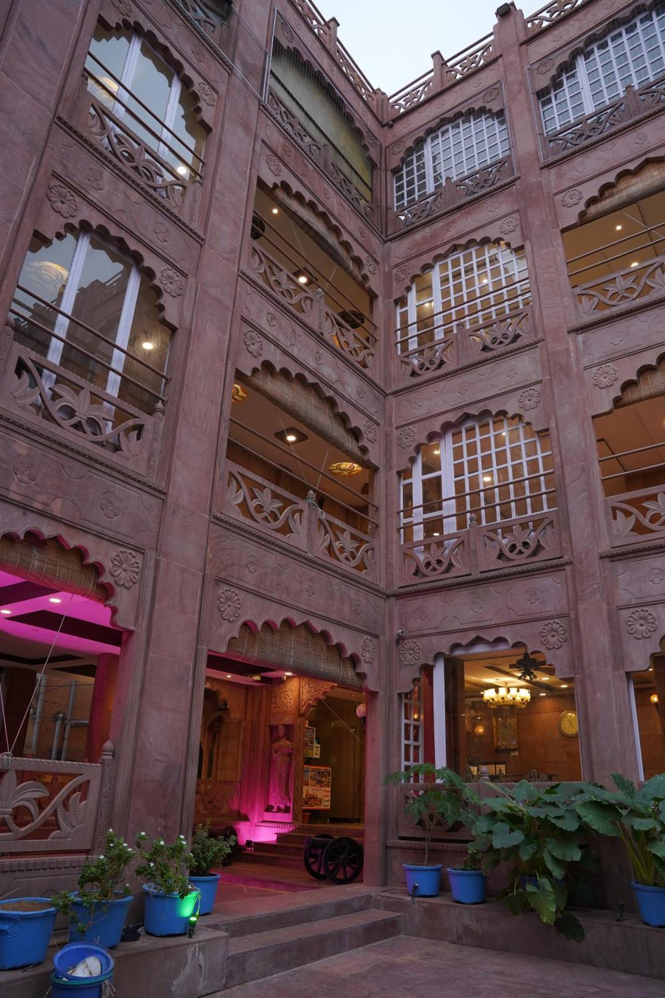 Om Heritage Haveli Τζοντχπούρ Εξωτερικό φωτογραφία